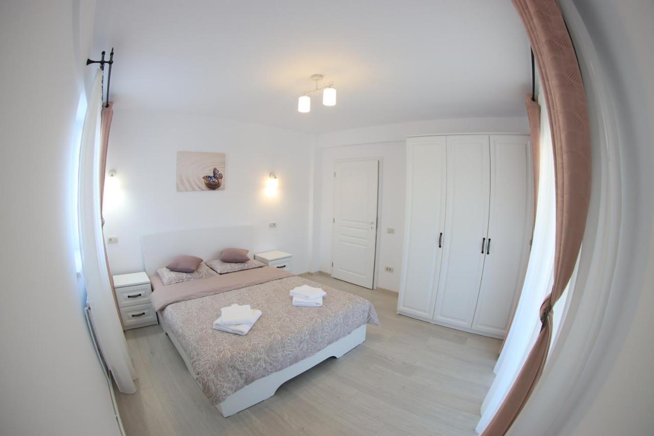 White Apartment Gura Humorului, Bucovina, Voronet Ngoại thất bức ảnh