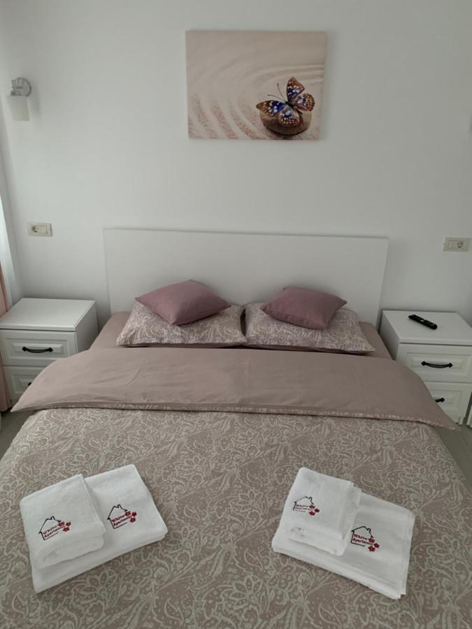 White Apartment Gura Humorului, Bucovina, Voronet Ngoại thất bức ảnh